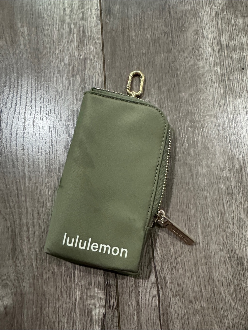 Lululemon card holder wallet green